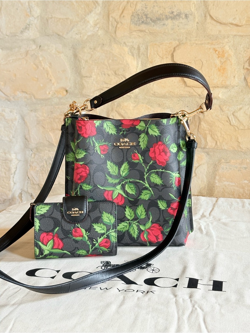 Coach rose mollie 22 bucket bag &wallet rare NWT Authentic